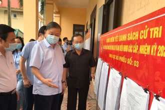 Bộ Trưởng Công an Tô Lâm thăm Nhà văn hóa khu phố An Thịnh, phường Hiến Nam, thành phố Hưng Yên, tỉnh Hưng Yên.
