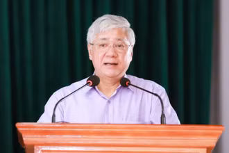 Bí thư T.Ư Đảng, Chủ tịch Ủy ban T.Ư MTTQ Việt Nam Đỗ Văn Chiến.