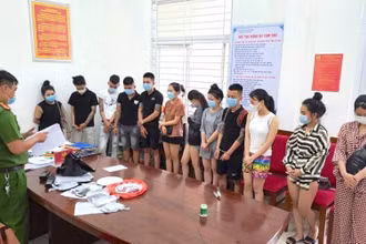 Nhóm 12 thanh niên sử dụng ma túy giữa lúc dịch Covid-19 bùng phát tại Đà Nẵng.