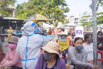 Bốn người liên quan đến BN 3638 nhiễm Covid-19.