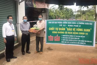 Chốt kiểm soát bảo vệ “vùng xanh” ở TP Long Khánh, tỉnh Đồng Nai. (Ảnh: Thiên Vương)