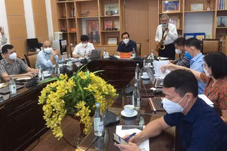 Nghệ sĩ Quyền Văn Minh tại Trung tâm. (Ảnh: Bộ Y tế)