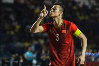 Quế Ngọc Hải được FIFA phỏng vấn trước trận đấu mở màn vòng loại cuối cùng World Cup 2022 khu vực châu Á. (Ảnh: Vietnam+)