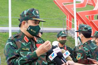 Trung tướng Phùng Sĩ Tấn, Phó tổng tham mưu trưởng Quân đội nhân dân Việt Nam.