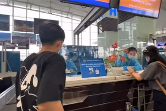 Đây là chuyến bay đầu tiên từ Việt Nam đi châu Âu thử nghiệm ứng dụng hộ chiếu sức khỏe điện tử. (Ảnh: Vietnam Airlines)