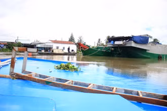 Hiện trường xảy ra sự cố chìm xà-lan cát.