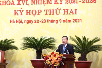 Chủ tịch UBND thành phố Hà Nội Chu Ngọc Anh phát biểu tại kỳ họp thứ hai Hội đồng nhân dân thành phố Hà Nội khóa 16.
