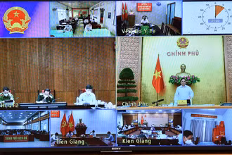 Thủ tướng Chính phủ đã liên tục có các cuộc làm việc trực tuyến với địa phương, kiểm tra đột xuất các xã, phường, thị trấn về công tác phòng chống dịch theo các Công điện 1099 và 1022 của Thủ tướng Chính phủ. Ảnh: VGP