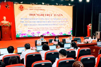 Quang cảnh buổi đối thoại trực tuyến.