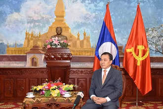 Đại sứ đặc mệnh toàn quyền nước Cộng hòa Dân chủ Nhân dân Lào tại Việt Nam Sengphet Houngboungnuang. (Ảnh: qdnd.vn)