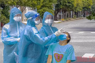 Kiên Giang tiếp tục lấy mẫu xét nghiệm sàng lọc trong cộng đồng.