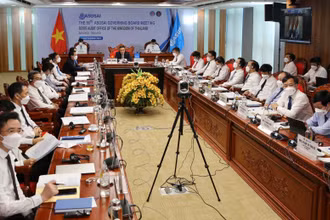Toàn cảnh cuộc họp.