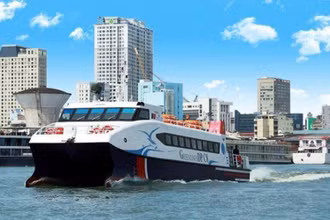 Sử dụng tàu cao tốc để vận chuyển nông sản. (Ảnh: Bộ GTVT)