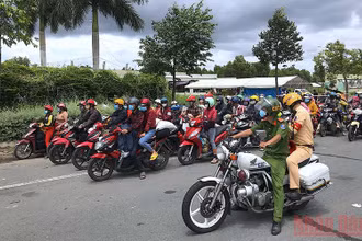 Khoảng 14.500 lao động tại Cà Mau có nhu cầu trở lại TP Hồ Chí Minh, Đồng Nai, Bình Dương trong năm 2021.