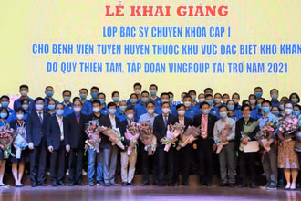 Lễ khai giảng.