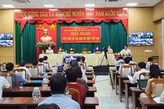 Đoàn đại biểu Quốc hội tỉnh Bà Rịa-Vũng Tàu tiếp xúc cử tri.