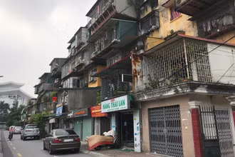 Các chung cư cũ đang được thành phố Hà Nội đang khẩn trương xây dựng 3 kế hoạch cải tạo, xây dựng lại trong giai đoạn 2021 - 2025 và những năm tiếp theo. (Ảnh: Ngọc Sơn)