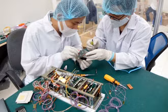 Vệ tinh NanoDragon do các nhà khoa học thuộc Trung tâm Vũ trụ Việt Nam chế tạo.