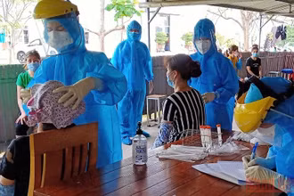 Thái Bình duy trì việc xét nghiệm có trọng điểm trong doanh nghiệp để phát hiện, bóc tách nhanh trường hợp nguy cơ.