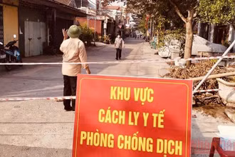 Cơ quan chức năng đã lập chốt phong tỏa 2 khu dân cư thuộc xóm 34, xóm 35 và toàn bộ xóm Gò thuộc xã Hải Minh.