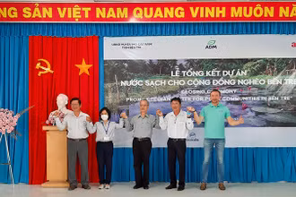 Các đại biểu tại lễ tổng kết dự án. Ảnh: AFV