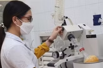 Nghiên cứu, tổng hợp thành công hợp chất Nitazoxanide để sản xuất thuốc điều trị Covid-19.