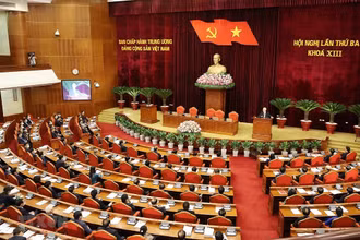 Phiên bế mạc Hội nghị lần thứ ba Ban Chấp hành Trung ương Đảng Cộng sản Việt Nam khóa XII ngày 8/7. Ảnh: TTXVN.