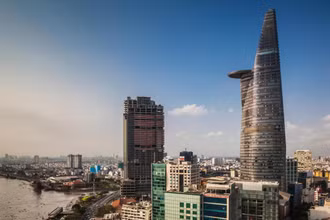 Tới Thành phố Hồ Chí Minh để khám phá những khu chợ độc đáo. 