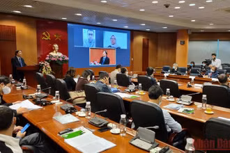 Hội thảo khoa học: “Phục hồi và thích ứng xã hội trong trạng thái bình thường mới của dịch Covid- 19”. (Ảnh: NINH CƠ)