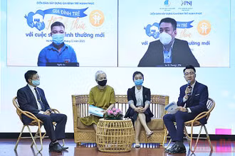 Các chuyên gia, đại biểu chia sẻ ý kiến tại Diễn đàn.