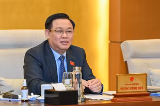 Chủ tịch Quốc hội Vương Đình Huệ phát biểu cho ý kiến vào nội dung phiên họp. (Ảnh: Duy Linh)