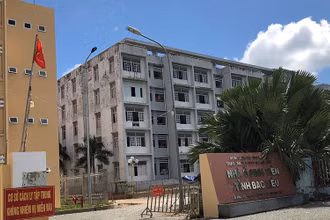 Bạc Liêu tận dụng Khu ký túc xá sinh viên của tỉnh làm khu cách lý tập trung các ca nhiễm Covid-19. (Ảnh Trọng Duy)