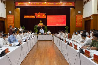 Quang cảnh buổi làm việc.
