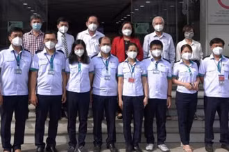 Ra mắt Đội đặc nhiệm kiểm dịch. 