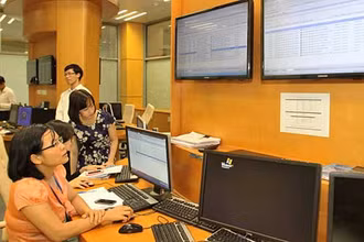 Một phiên đấu thầu TPCP điện tử.