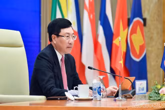 Phó Thủ tướng, Bộ trưởng Ngoại giao Phạm Bình Minh chủ trì Hội nghị Bộ trưởng Ngoại giao ASEAN. (Ảnh: Tuấn Anh)