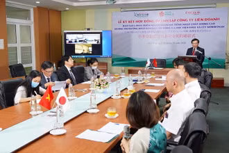 Lễ ký kết trực tuyến tại ĐH Đông Á Đà Nẵng ngày 26-11