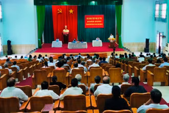 Toàn cảnh buổi tiếp xúc cử tri.