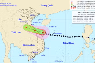 Vị trí và hướng di chuyển của bão số 13. (Nguồn: nchmf.gov.vn)