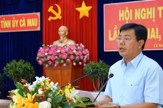 Bí thư Tỉnh ủy Cà Mau Nguyễn Tiến Hải chỉ đạo tại Hội nghị Tỉnh ủy Cà Mau lần thứ 2, khóa 16.