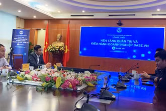 Lễ giới thiệu “Nền tảng quản trị doanh nghiệp toàn diện Base.vn”.