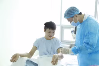 Hai cẳng tay đã hoạt động tốt sau ca ghép chi thể thành công.