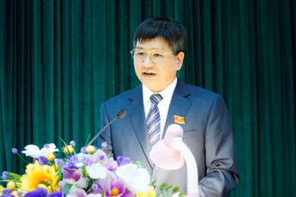 Đồng chí Lê Thành Đô, phát biểu tại kỳ họp.