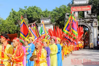 Lễ hội đền Trần Thương