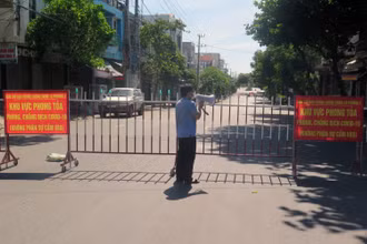 Các khu vực phong tỏa trên địa bàn thành phố Tuy Hòa vẫn tiếp tục duy trì để chống dịch.