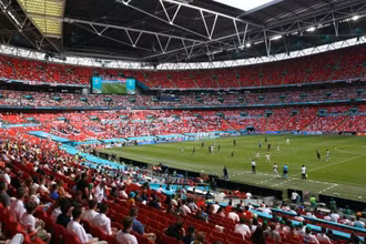 Sân Wembley mở cửa đón khán giả tới xem đại chiến Đức vs Anh hôm 29/6. (Ảnh: Getty)