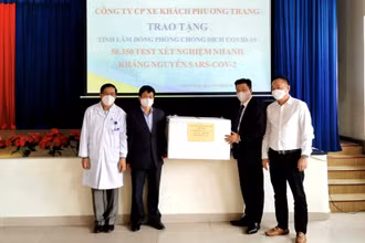 Ngành y tế tỉnh Lâm Đồng tiếp nhận 50.350 test xét nghiệm nhanh kháng nguyên SARS-CoV-2.