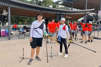 Phi Vũ và Ánh Nguyệt trên sân tập gần Làng vận động viên Olympic Tokyo 2020. (Ảnh: FBNV) 