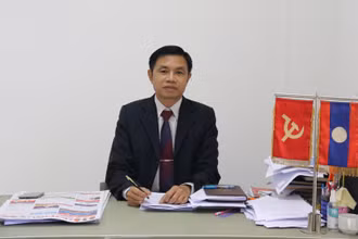 Ông Syvanh Homsayadeth, Phó Tổng Biên tập Báo Pasaxon.