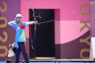 Ánh Nguyệt thua ngược vận động viên chủ nhà. (Ảnh: Reuters)